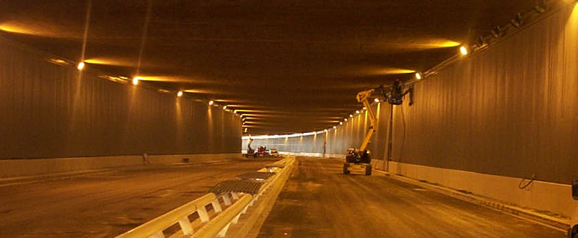 Túnel acceso feria de muestras (Valencia)