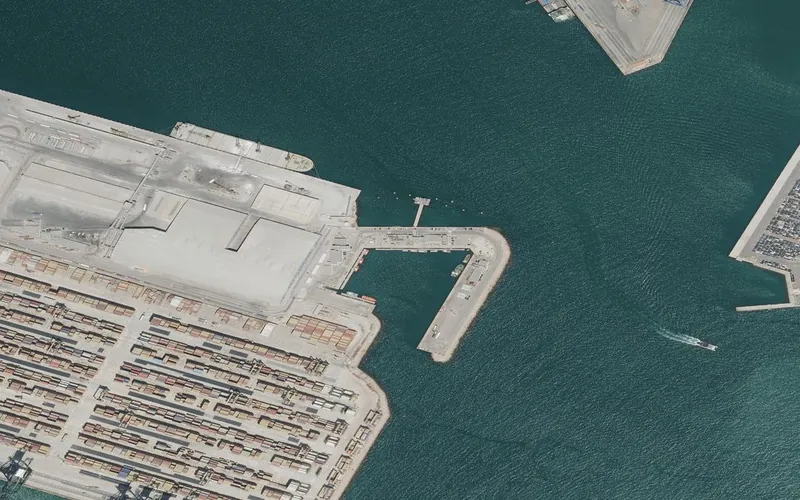 Los muelles del puerto de Valencia (ortofoto del IGN)