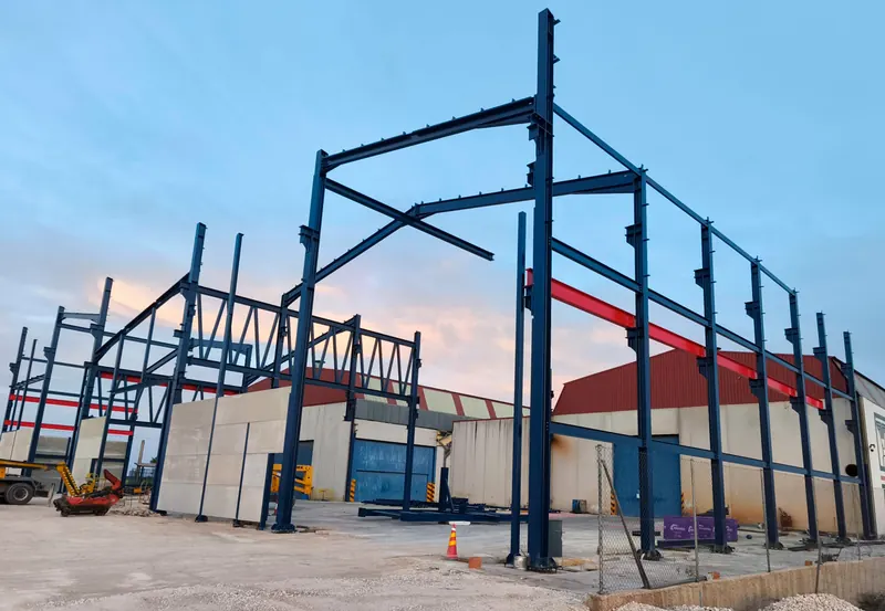Obra de Luvimetal: Ampliación Naves Producción Luvimetal