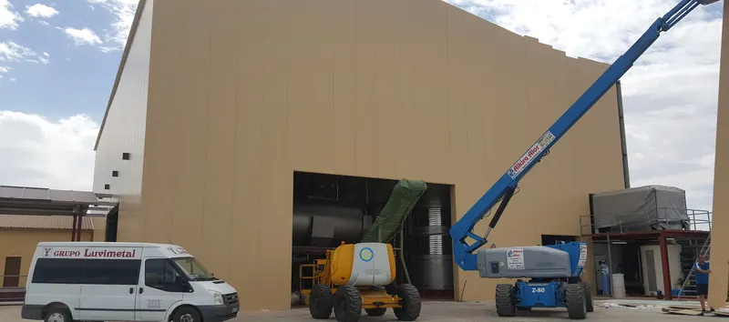 Obra de Luvimetal: Bodegas Excaman (las Mesas)